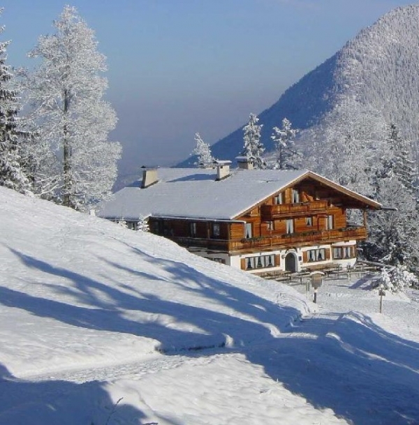 Tagungshütte im Skigebiet